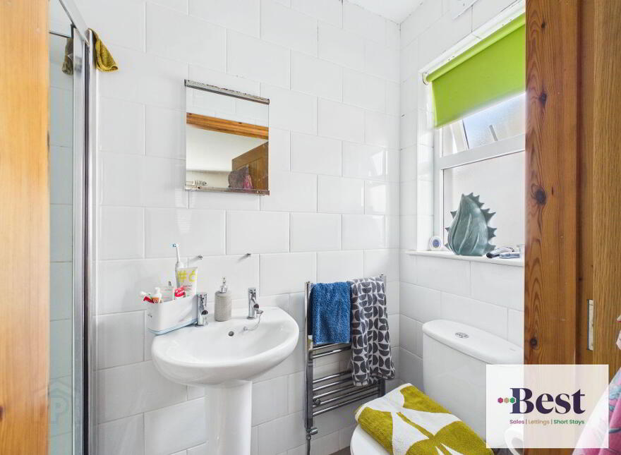 30 Oakdene, Larne, BT40 2FD