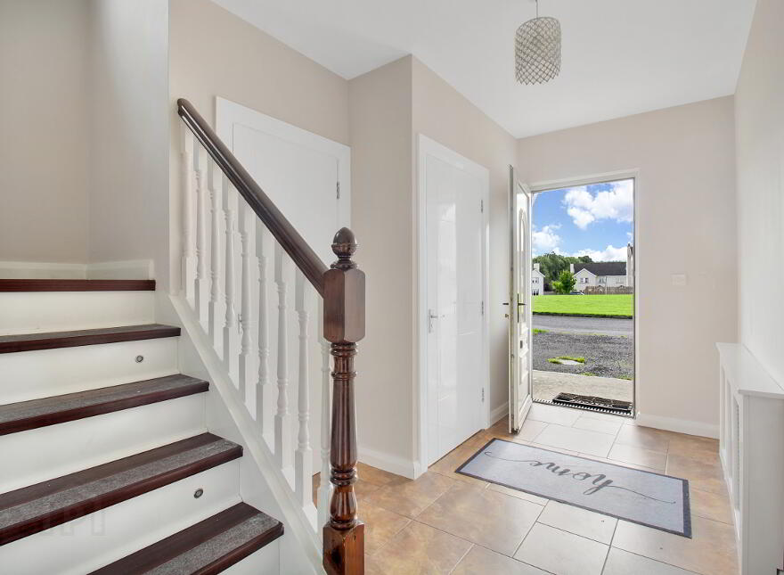 27 Orchard Grove, Newtowncunningham, F93W326