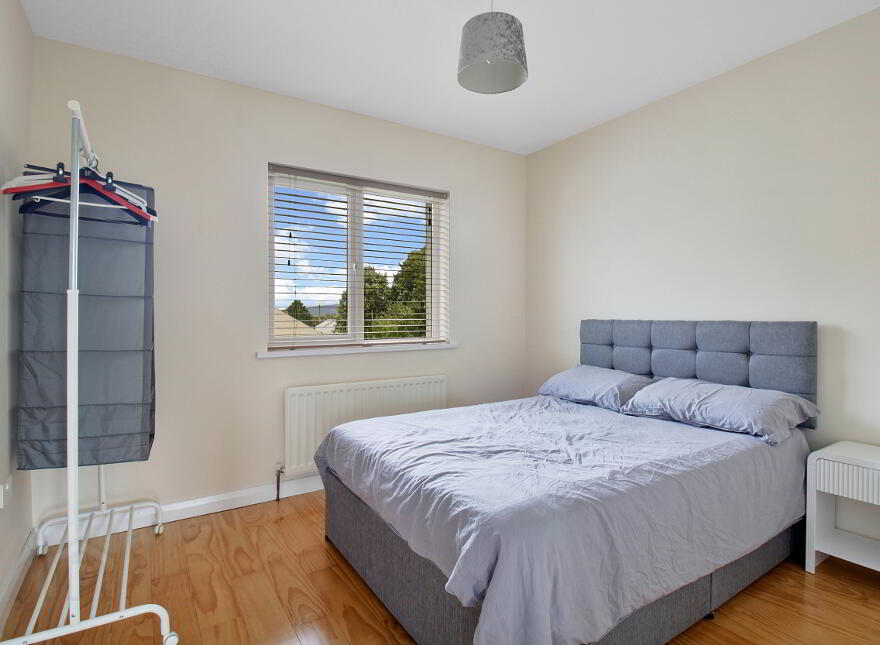 27 Orchard Grove, Newtowncunningham, F93W326