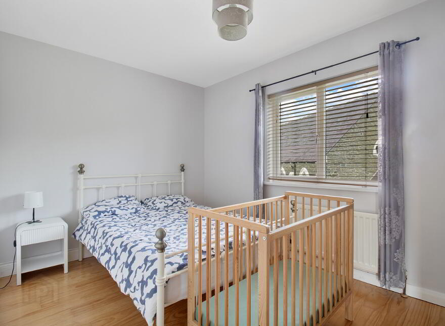 27 Orchard Grove, Newtowncunningham, F93W326