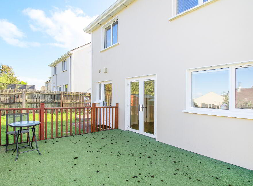 27 Orchard Grove, Newtowncunningham, F93W326