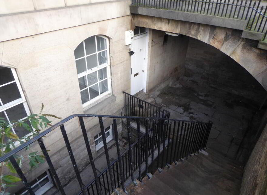 17A Leopold Place, New Town, Edinburgh, EH7 5LB