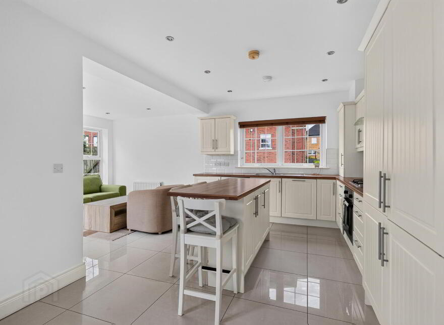 50 Millmount Village Crescent, Dundonald, Belfast, BT16 1YT