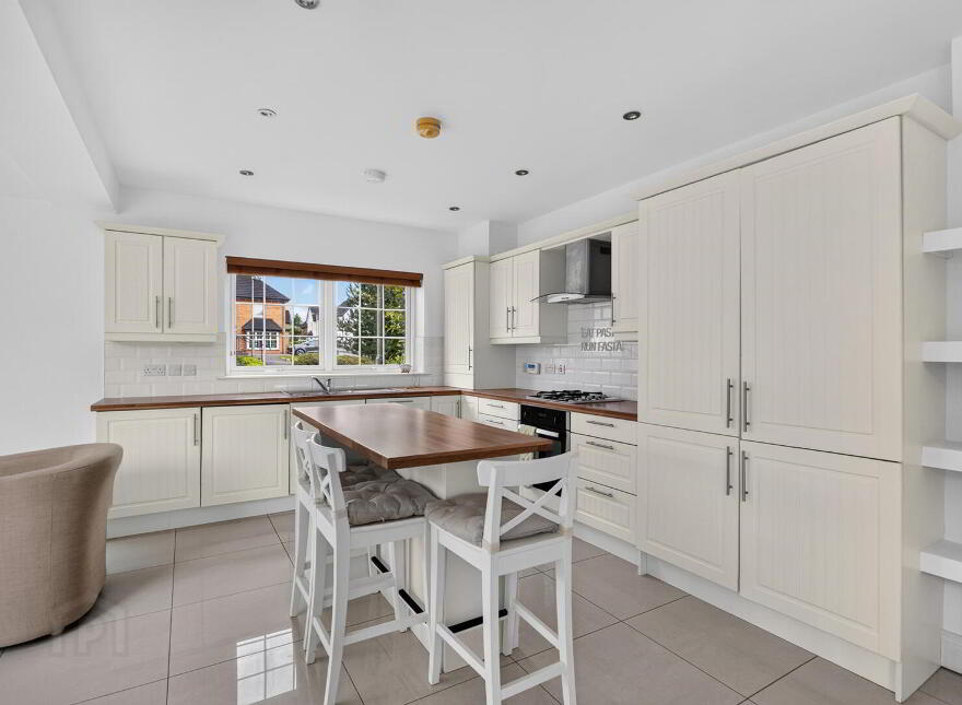 50 Millmount Village Crescent, Dundonald, Belfast, BT16 1YT
