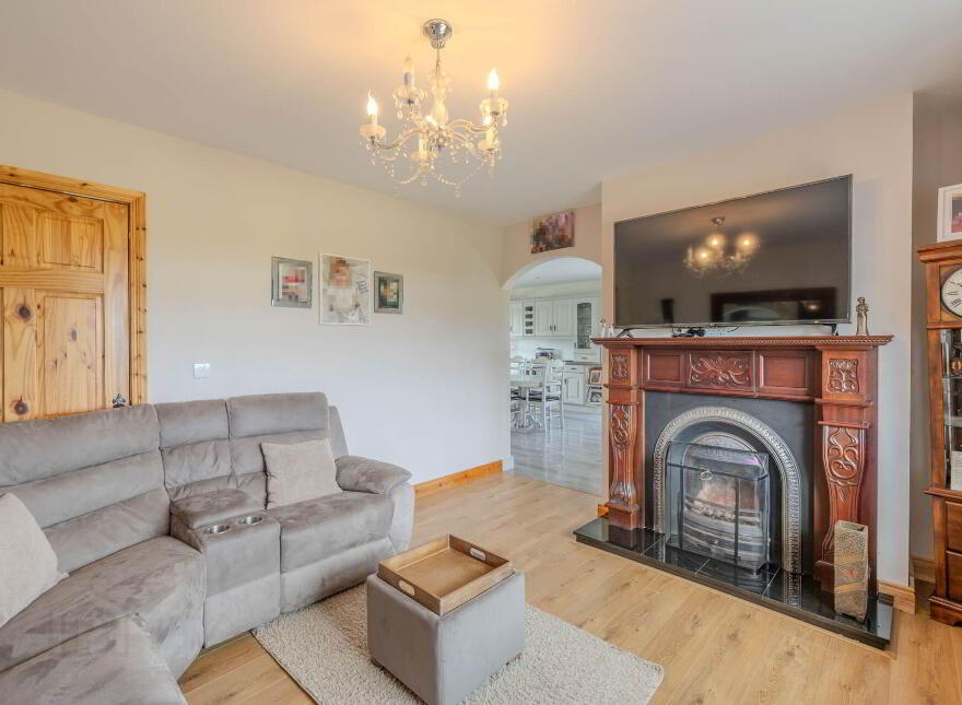 Crossrah, Mountnugent, A82W5R2