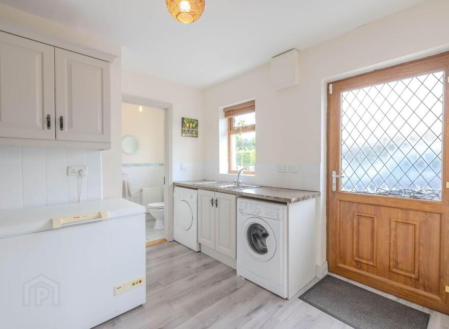 Crossrah, Mountnugent, A82W5R2