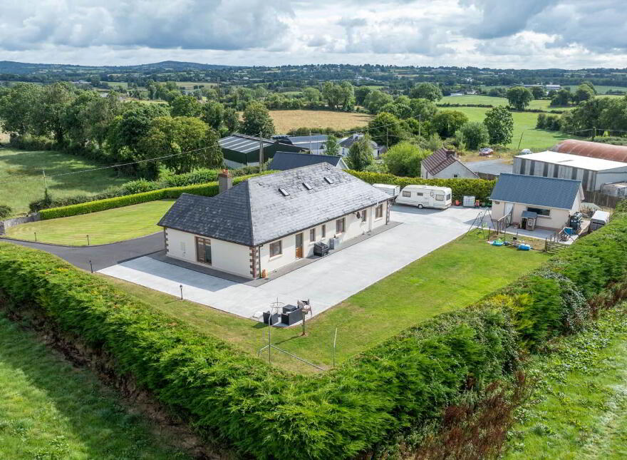Crossrah, Mountnugent, A82W5R2