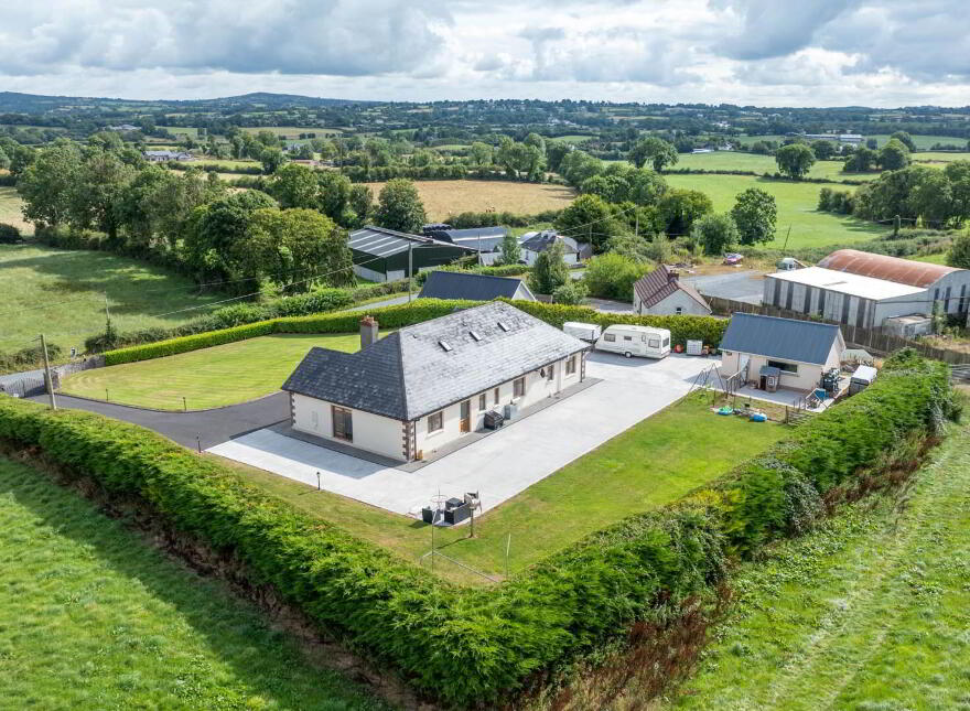 Crossrah, Mountnugent, A82W5R2