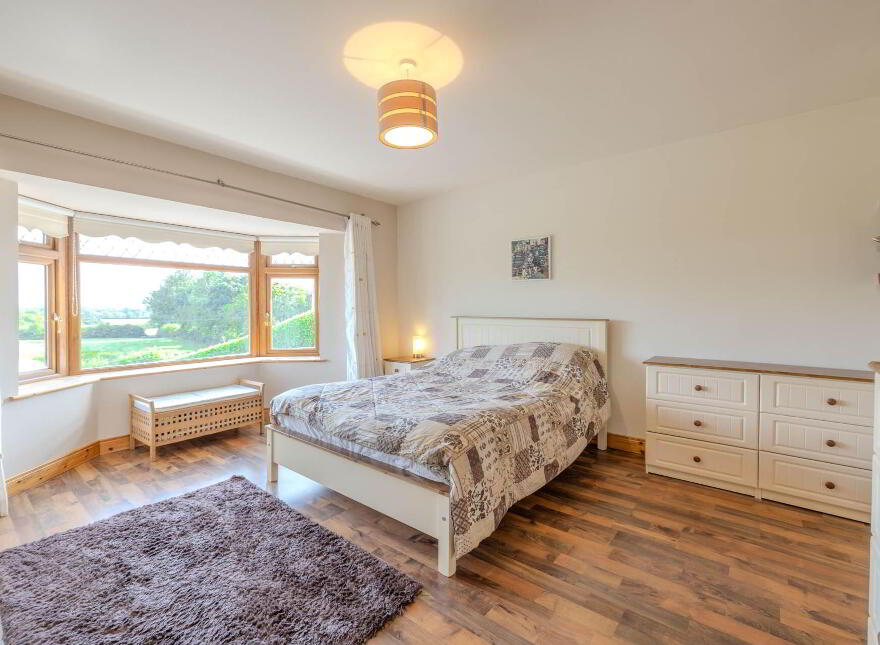 Crossrah, Mountnugent, A82W5R2