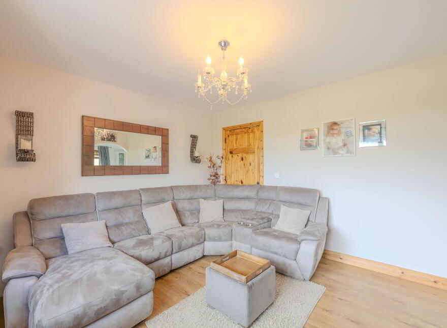 Crossrah, Mountnugent, A82W5R2