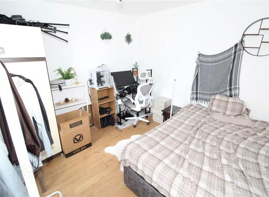 39b Arney Close, Belfast, BT6 0EL