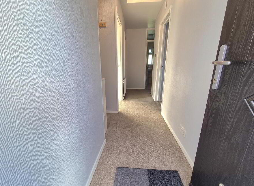 15B Belvoir Crescent, Belfast, BT8 7EJ
