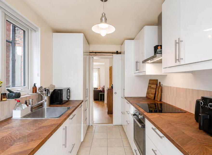 50 Rosebery Road, Ravenhill, Belfast, BT6 8JE
