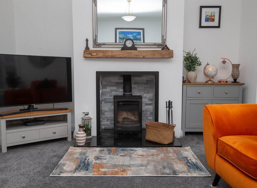 6 Roden Court, Bryansford, Newcastle, BT33 0RE