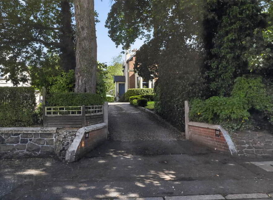 38 North Circular Road, Lisburn, BT28 3AH