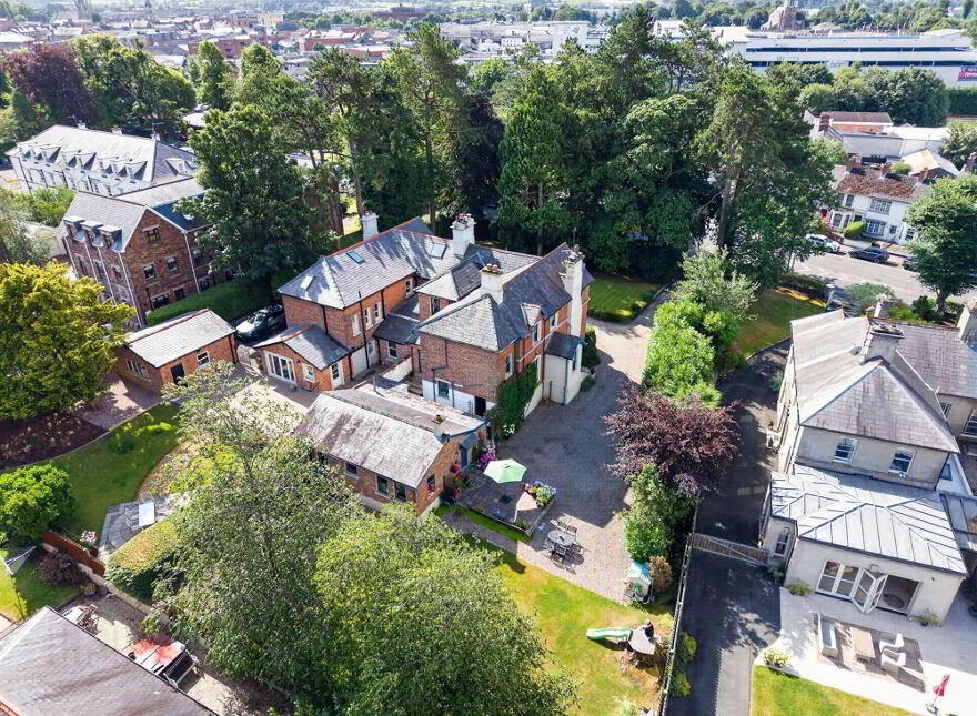 38 North Circular Road, Lisburn, BT28 3AH