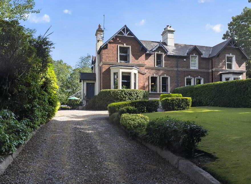 38 North Circular Road, Lisburn, BT28 3AH
