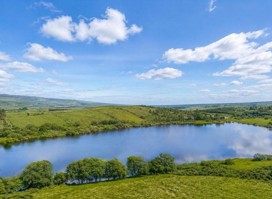 Lough Bo Crossroads, Riverstown, F52XF79