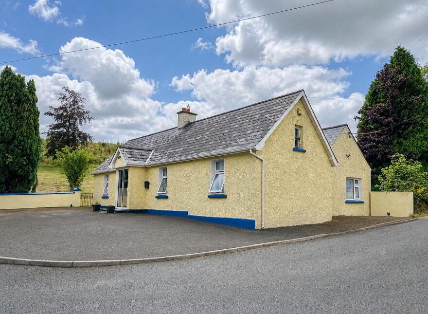Lough Bo Crossroads, Riverstown, F52XF79