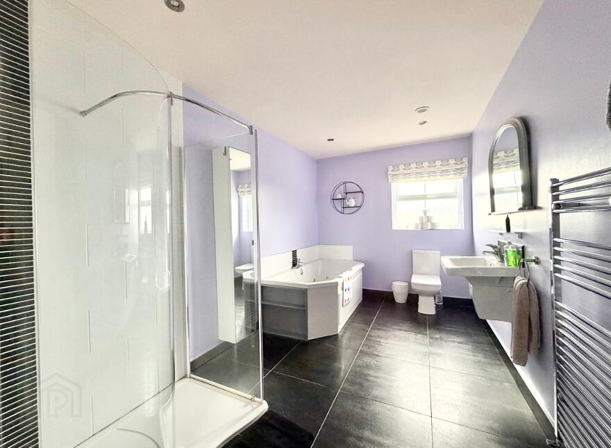 37 Kingarrow Road, Omagh, BT79 7TX