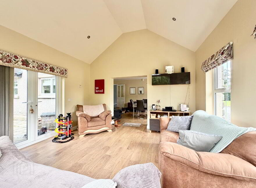 37 Kingarrow Road, Omagh, BT79 7TX