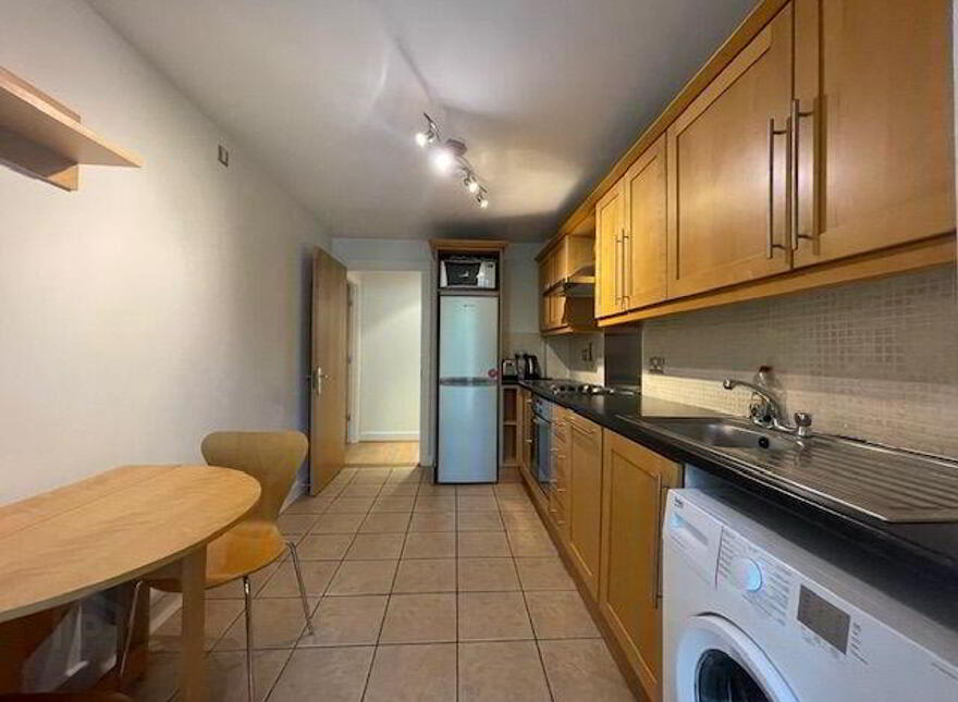 Dundrum Gate, Dundrum, Dundrum, D16W665