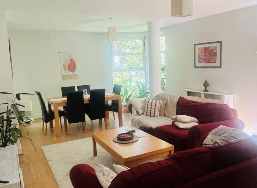 Dundrum Gate, Dundrum, Dundrum, D16W665