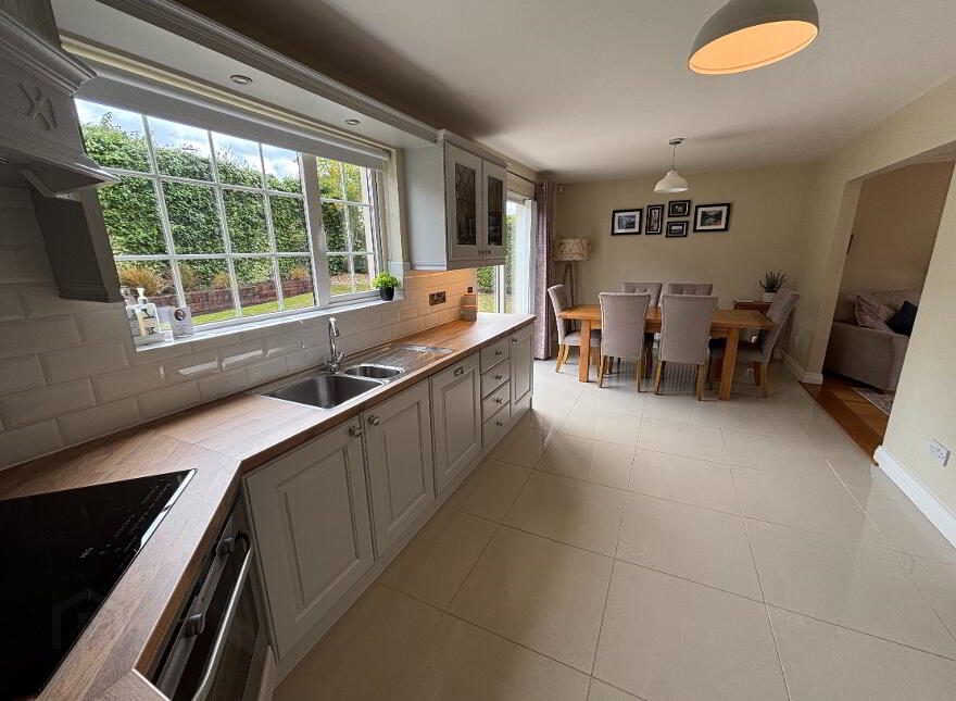 8 Castleowen, Ashgrove Road, Newry, BT34 1GF