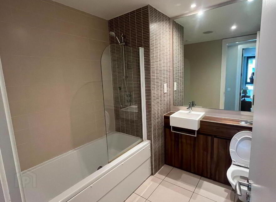 Apartment 9.18 The Arc 2i Queens Road, Belfast, BT3 9FL