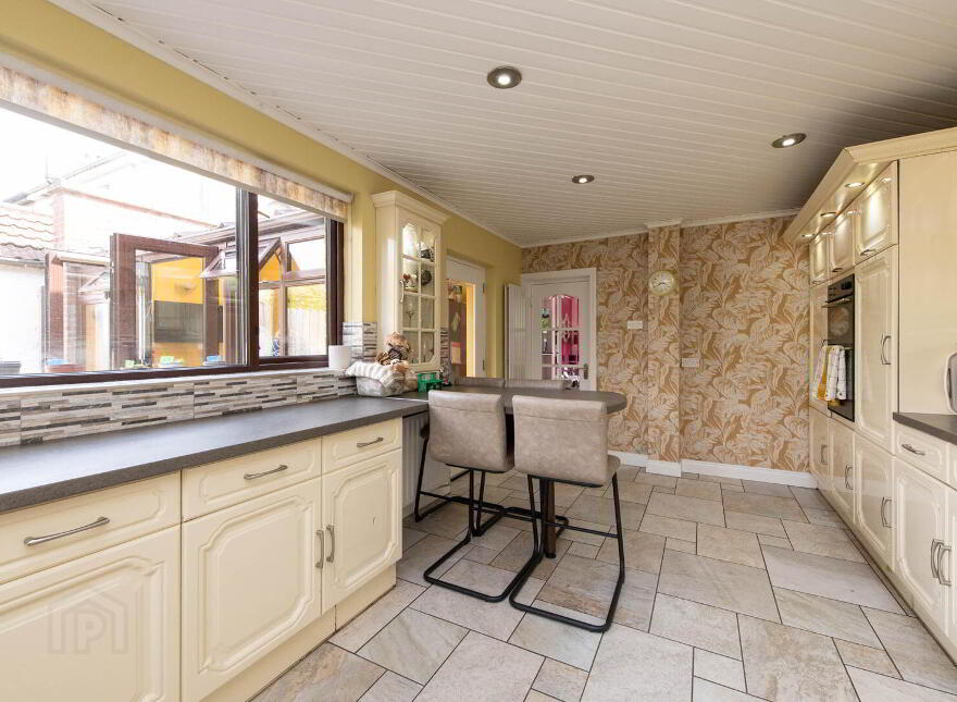 12 Hillview Drive, Newtownabbey, BT36 5HG