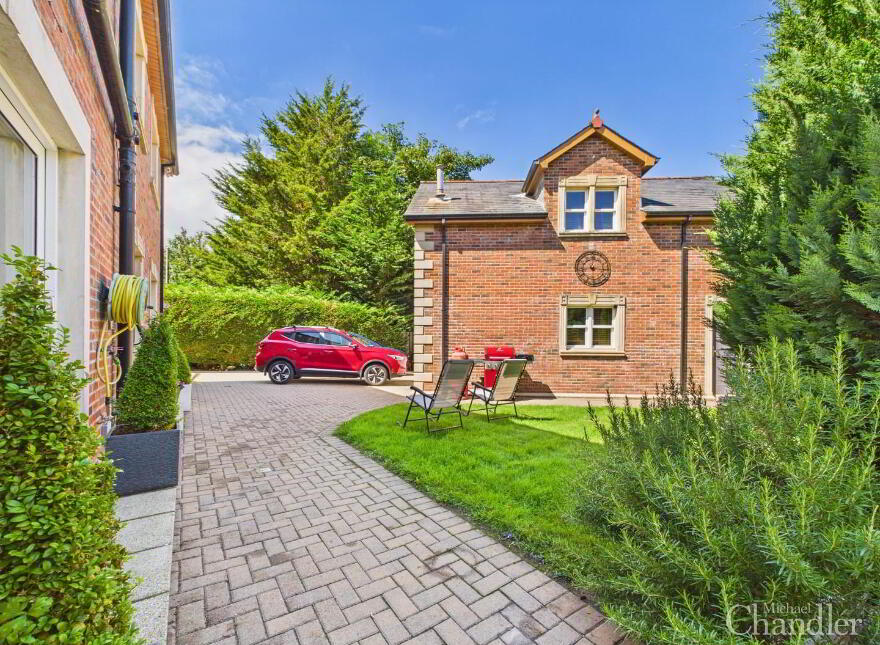 Brook Grange, 3 Church Road, Boardmills, Lisburn, BT27 6UP