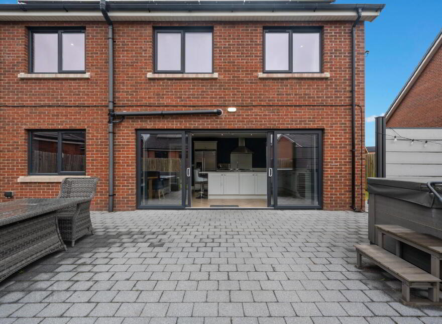 3 Baronsgrange Street, Carryduff, Belfast, BT8 8SF