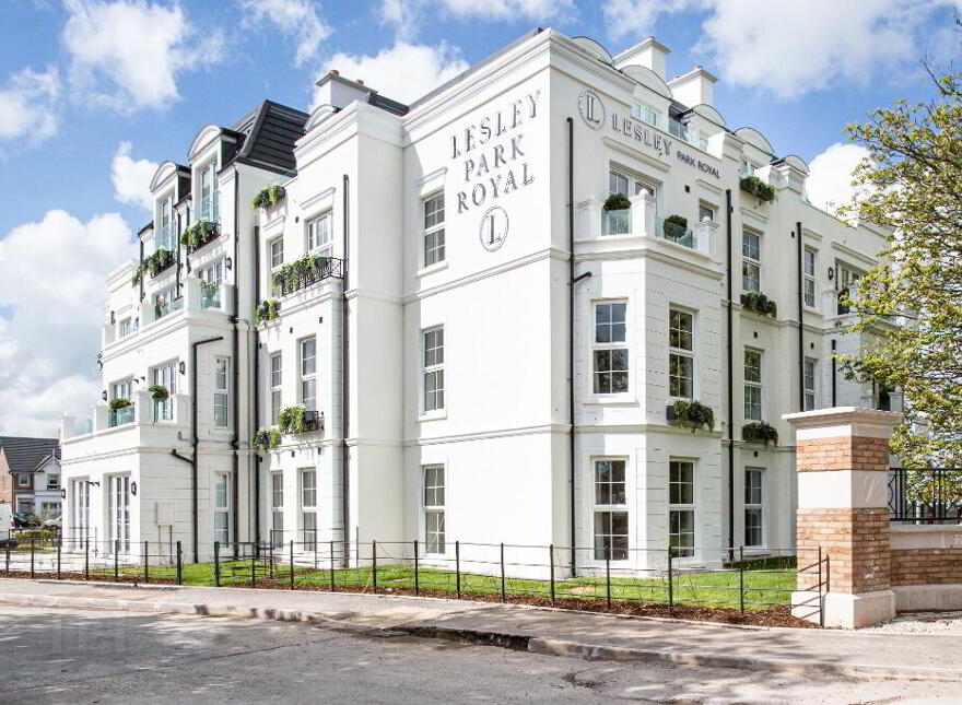 Apt 14, 1 Rosepark Gardens, Lesley Park Royal, Belfast, BT5 7LW