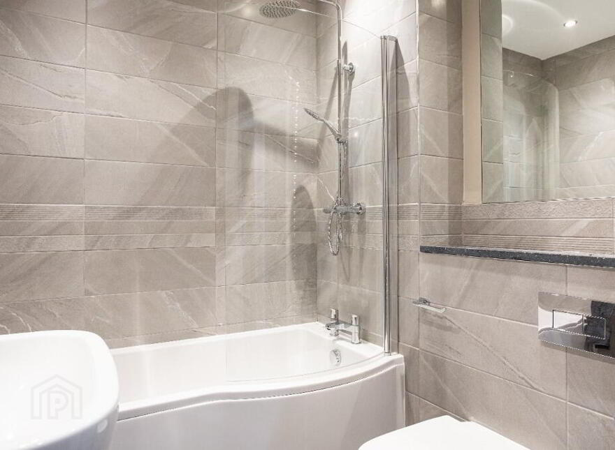 Apt 14, 1 Rosepark Gardens, Lesley Park Royal, Belfast, BT5 7LW