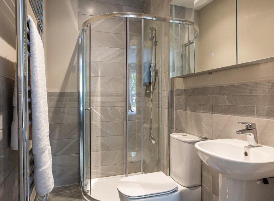 Apt 14, 1 Rosepark Gardens, Lesley Park Royal, Belfast, BT5 7LW