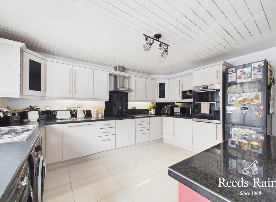 20 Causeway Meadows, Lisburn, BT28 2GD