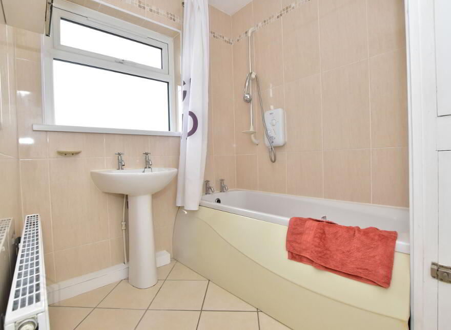1 Fairview Park, Derriaghy, BT17 9HL