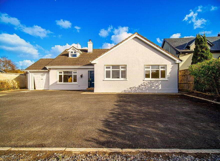 Killarney Road, Abbeyfeale, V94W9EA