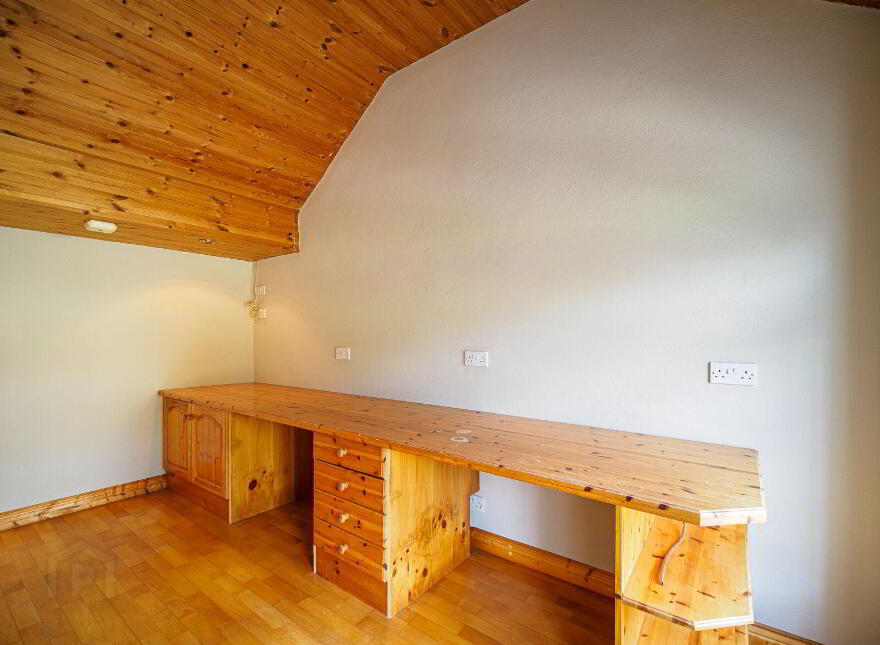 Killarney Road, Abbeyfeale, V94W9EA