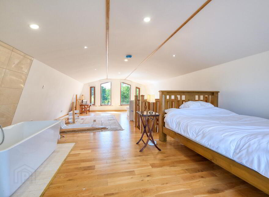 Killinbore, Colehill, N39Y9W6