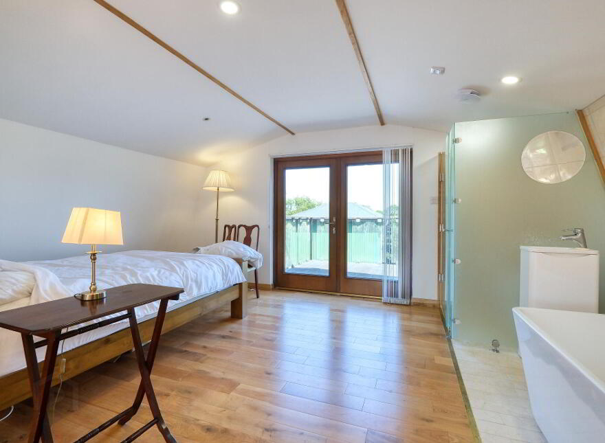 Killinbore, Colehill, N39Y9W6