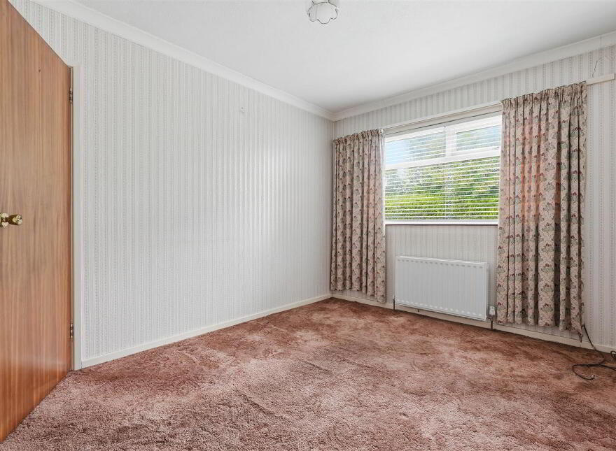 17 Moyra Park, Saintfield, BT24 7BG