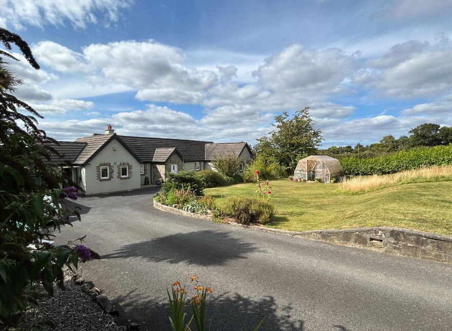 Sloe Cottage, Sloe Lane, Castlelough, Portroe, Nenagh, E45Y386