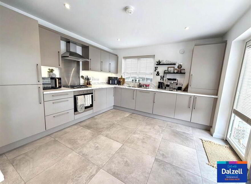 76 Ayrshire Gardens, Lisburn, BT28 2EL