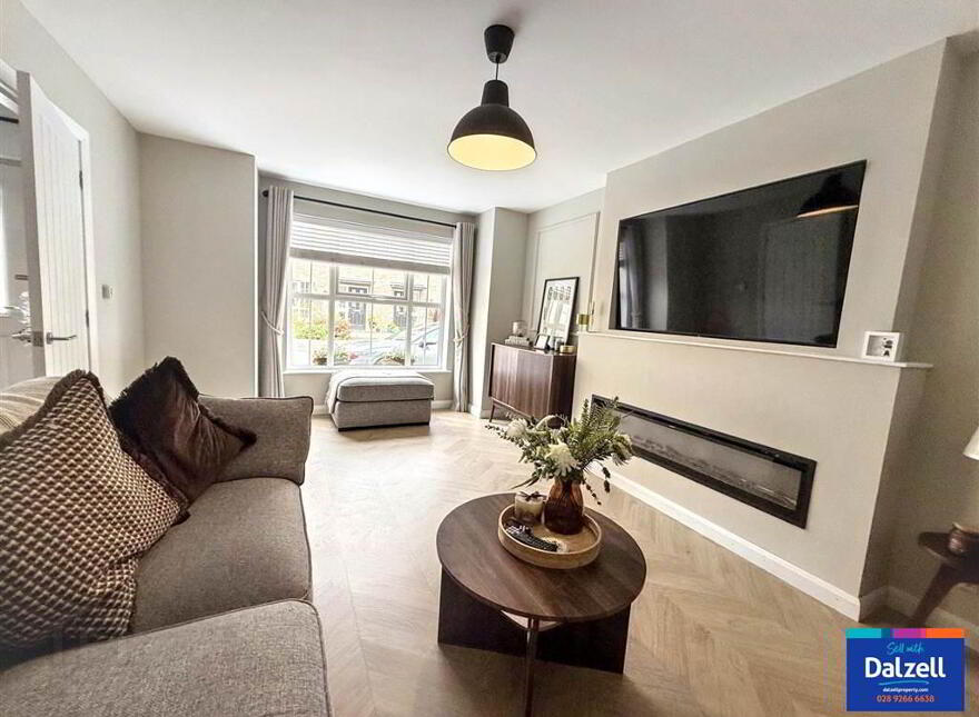 76 Ayrshire Gardens, Lisburn, BT28 2EL