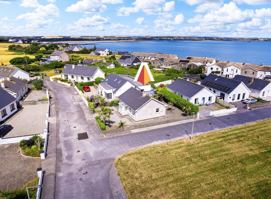 10 Sea View Park, Ballycotton, P25K099
