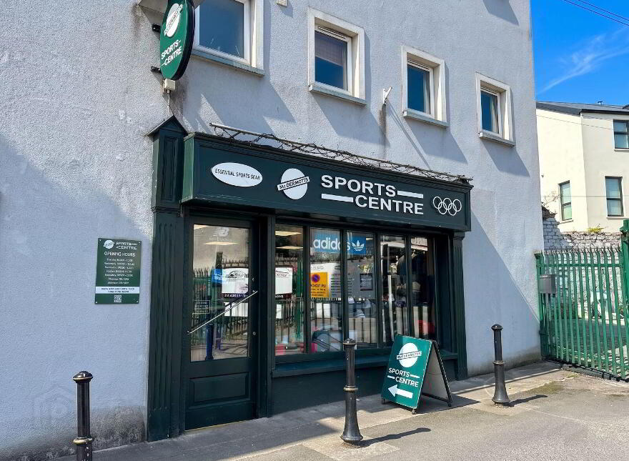 McDermott's Sports Centre, 2 Dawson Lane, Monaghan, H18YY19