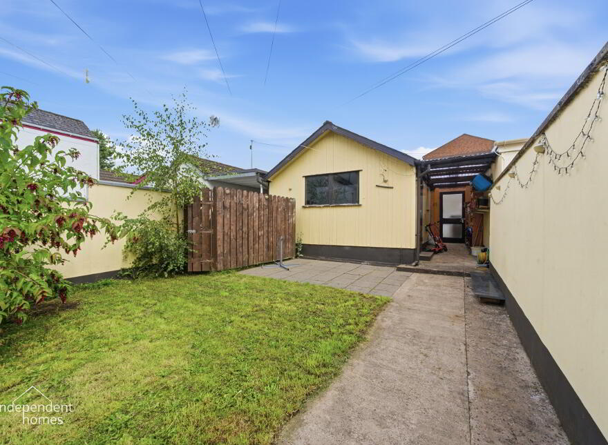 78 Curran Road, Larne, BT40 1BU