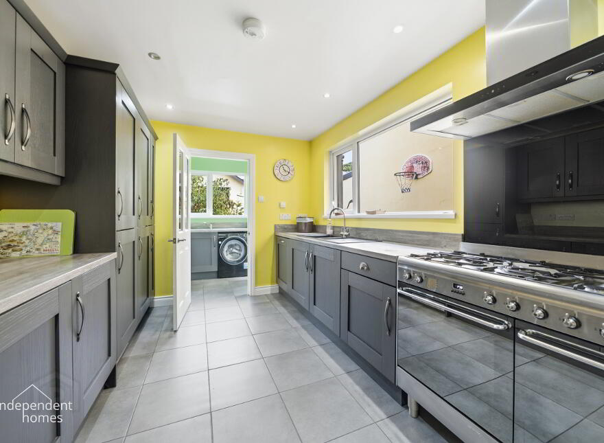 78 Curran Road, Larne, BT40 1BU