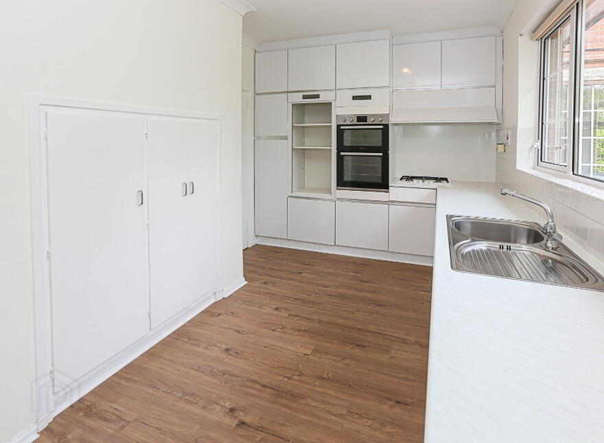 3 Sheridan Drive, Helens Bay, BT19 1LB